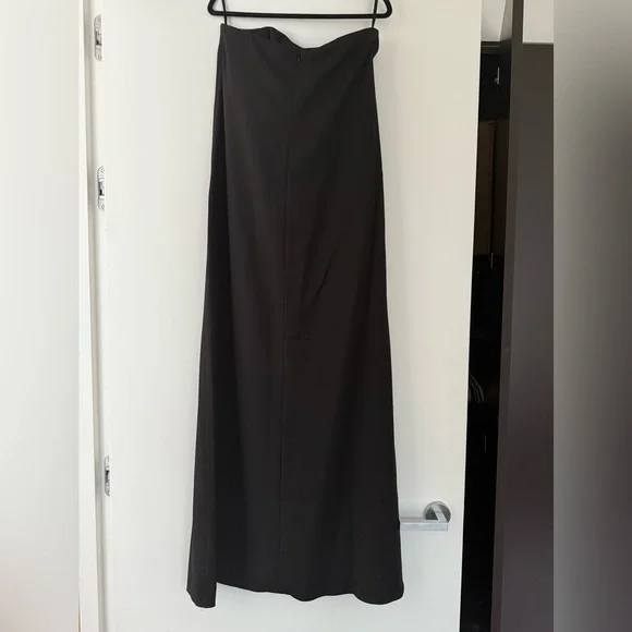 Lovers + Friends Callie Maxi Dress in Black - Picture 5 of 6